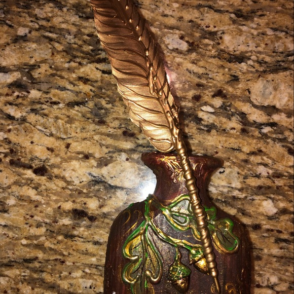 Pen and holder - Picture 3 of 7